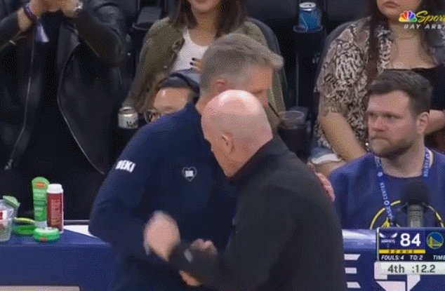 1708762494806051282.gif 1.gif